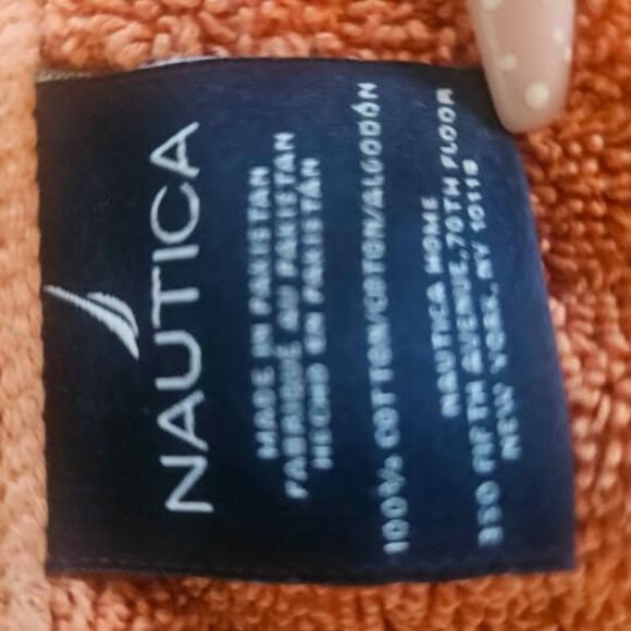 Nautica Set of 2 Orange Bath Towels - Picture 3 of 5